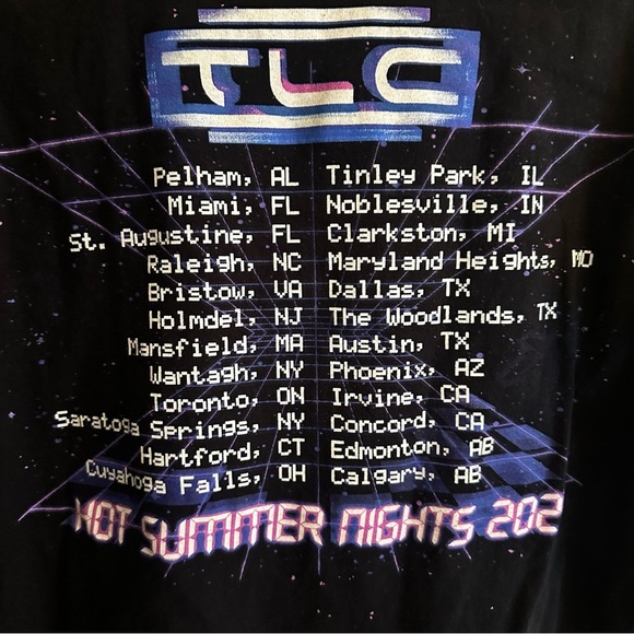 TLC  2023 Hot  Summer Nights Concert t-shirt Long Sleeved  ( no size tag) - Picture 4 of 6